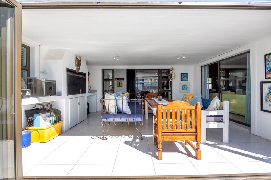 5 Bedroom Property for Sale in Parklands Western Cape